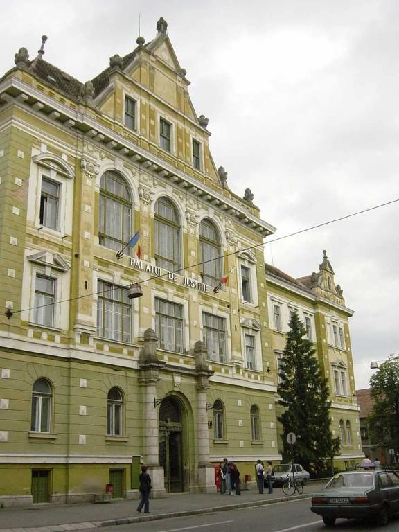 Central City Ap Sibiu Ngoại thất bức ảnh