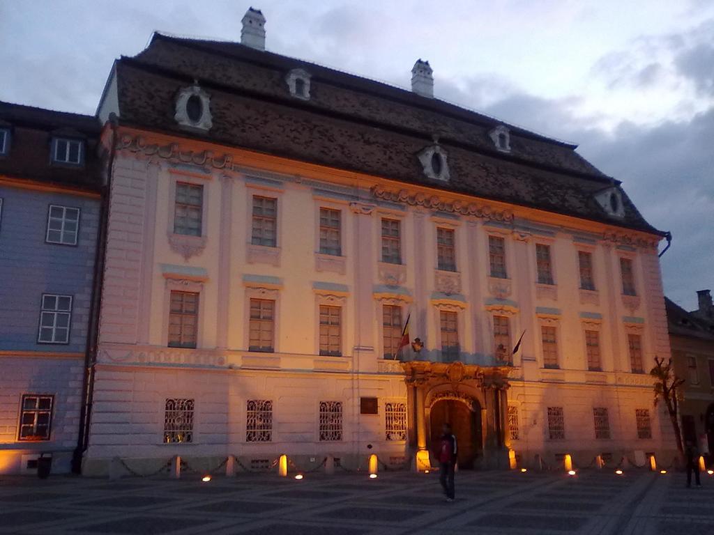 Central City Ap Sibiu Ngoại thất bức ảnh